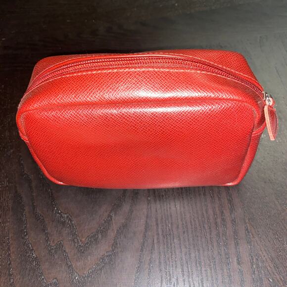 Red Textured Faux Leather Zip-Top Pouch Clutch Cosmetic Toiletry Bag Women's - Picture 1 of 6